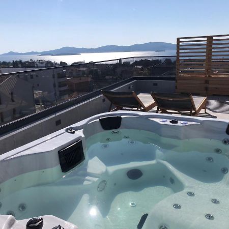 Apartment Rose Garden Sveti Filip i Jakov Dış mekan fotoğraf