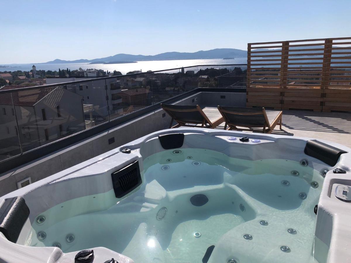 Apartment Rose Garden Sveti Filip i Jakov Dış mekan fotoğraf