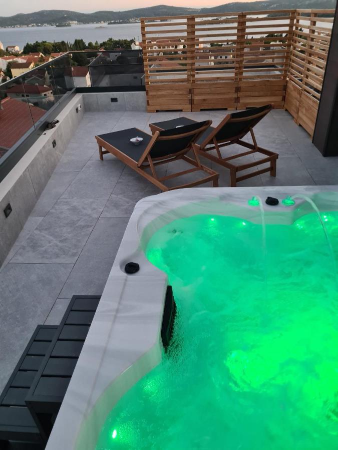 Apartment Rose Garden Sveti Filip i Jakov Dış mekan fotoğraf
