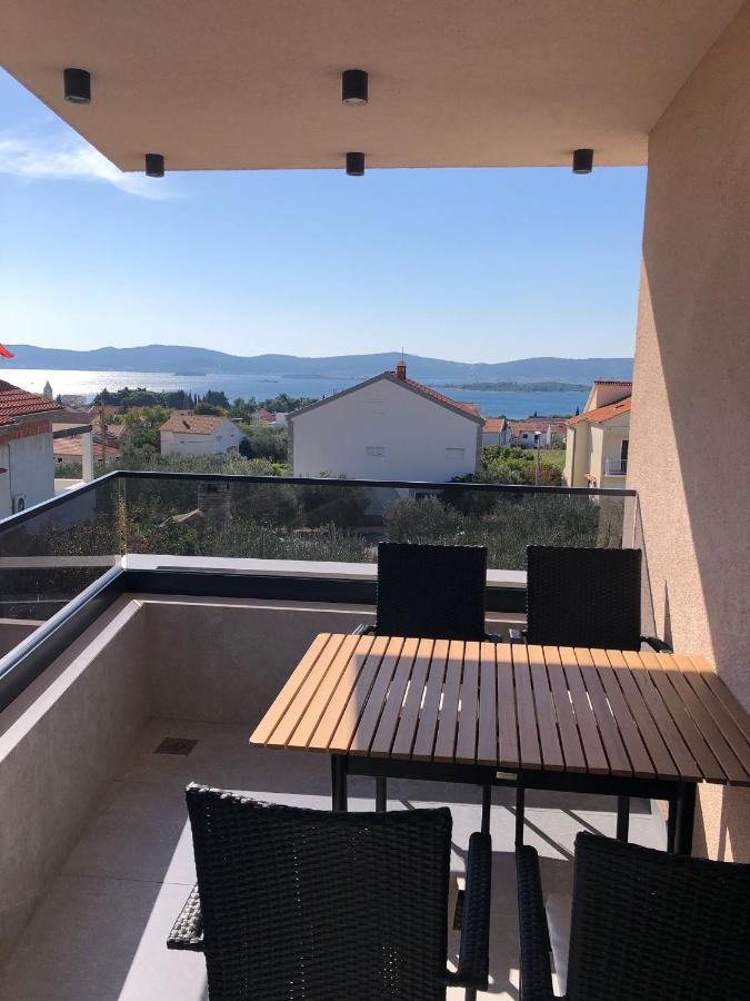 Apartment Rose Garden Sveti Filip i Jakov Dış mekan fotoğraf